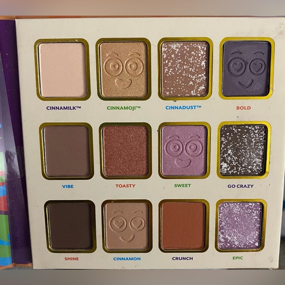 Cinnamon Toast Crunch Eyeshadow Palette X Taste Beauty - Picture 2 of 10